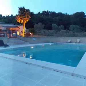 domaine-saint-victor.fr-provencehotel.com/
